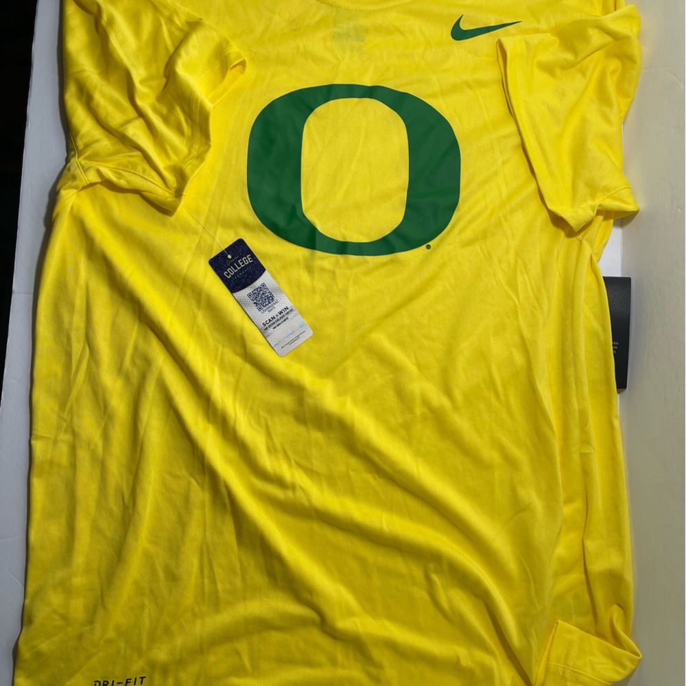 Nike Oregon Ducks Dri-Fit shirt